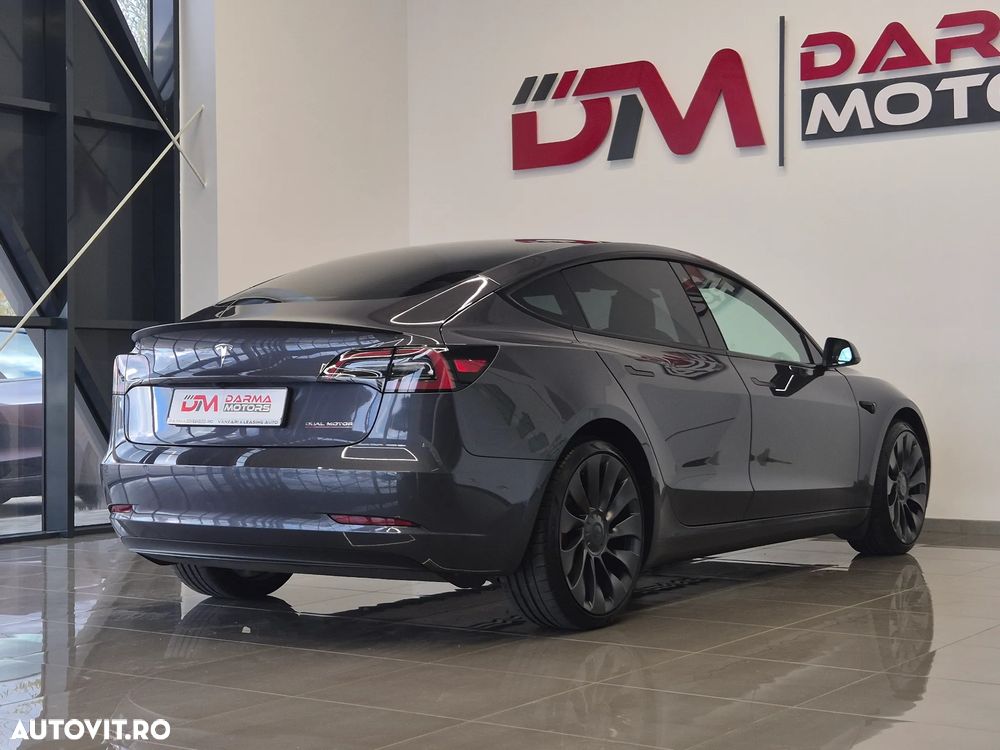 Tesla Model 3 Performance - 5