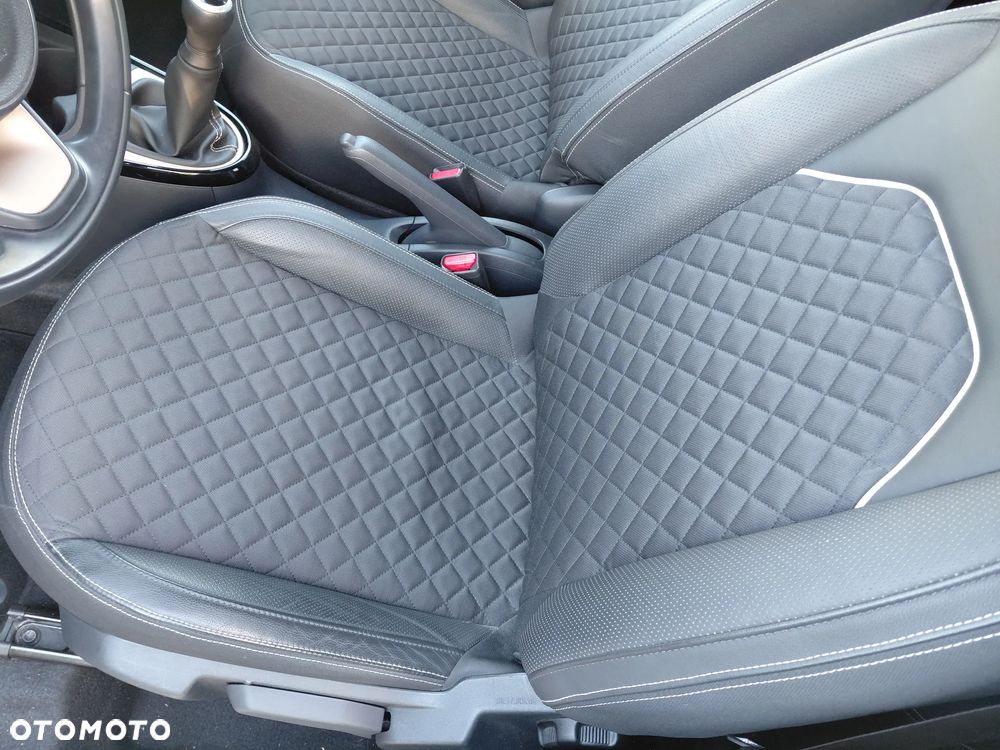 Toyota Aygo x-trend - 16