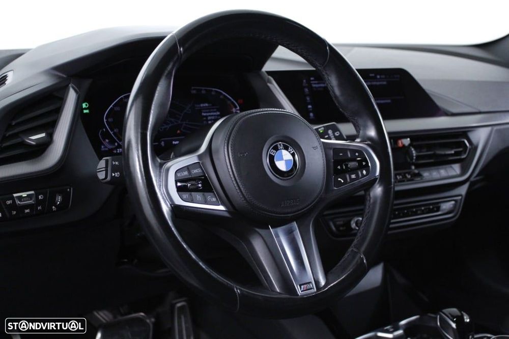 BMW 116 d Pack Desportivo M Auto - 23