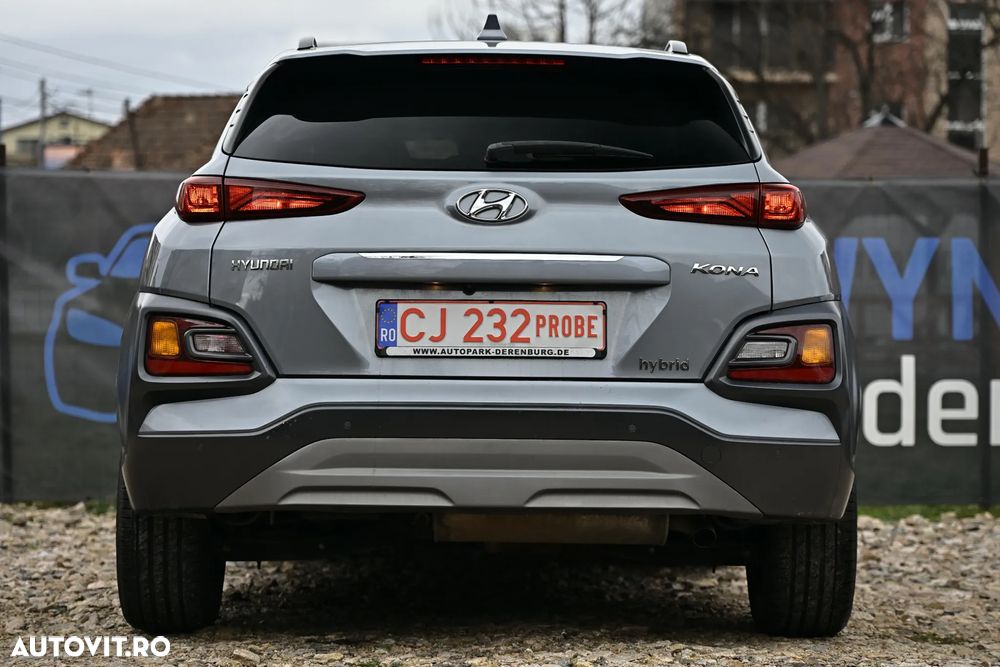 Hyundai KONA - 10
