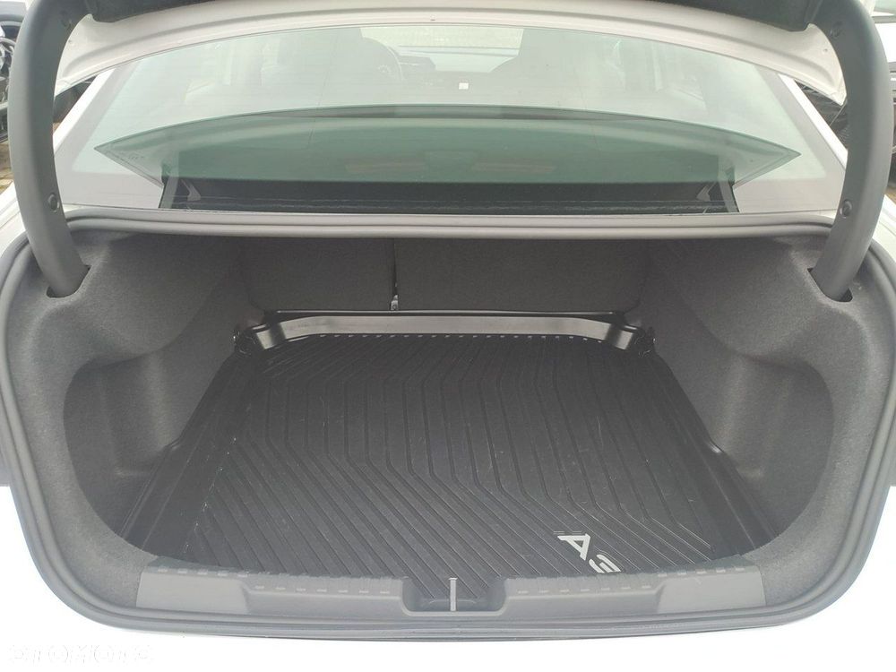 Audi A3 Limousine - 13