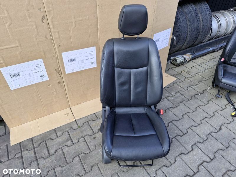 NISSAN LEAF I 1 FOTEL PASAŻERA PRAWY PRZÓD PRZEDNI SKÓRA - 1