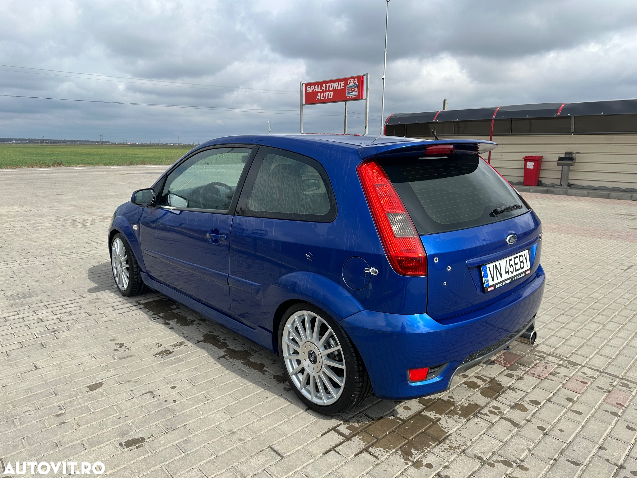 Ford Fiesta 2.0 ST - 5