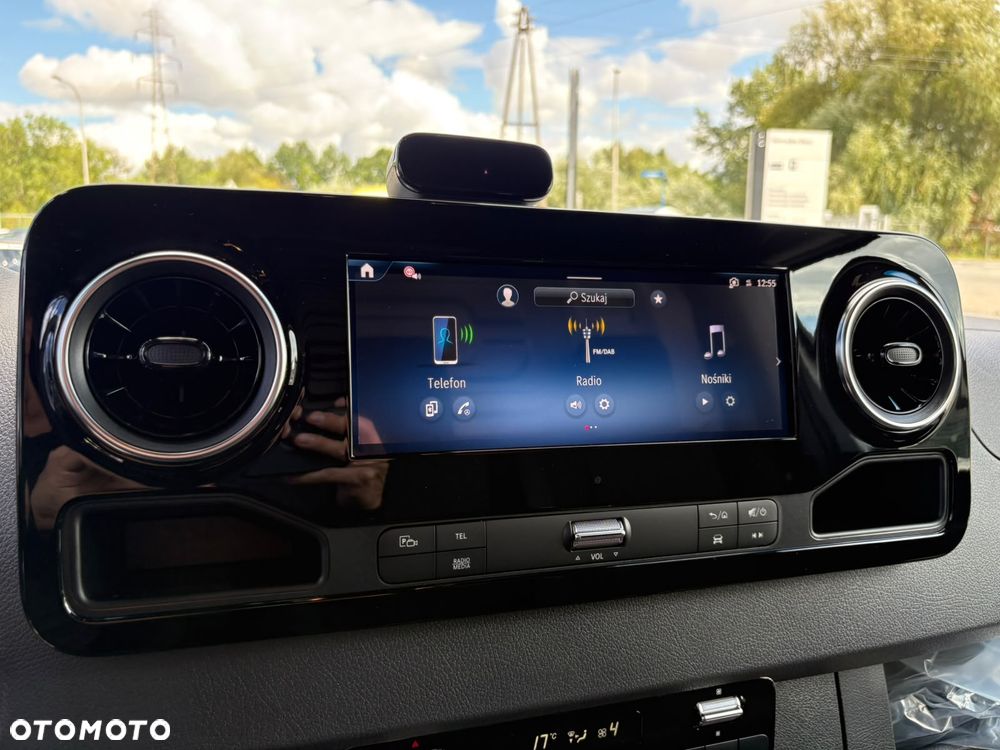 Mercedes-Benz Sprinter - 10