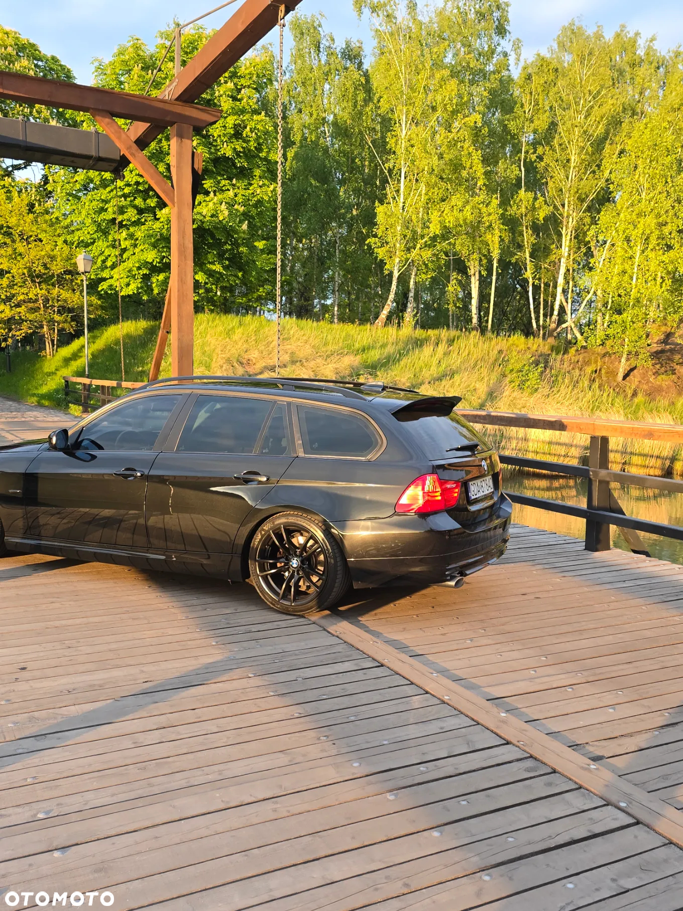 BMW Seria 3 320d DPF Touring - 12