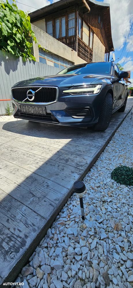Volvo V60 B3 MHEV AT Core - 1