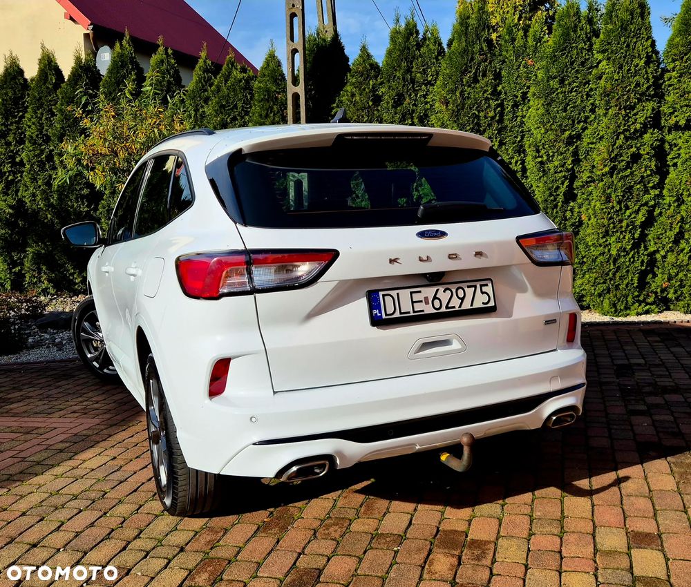 Ford Kuga Plug-in Hybrid ST-LINE - 11