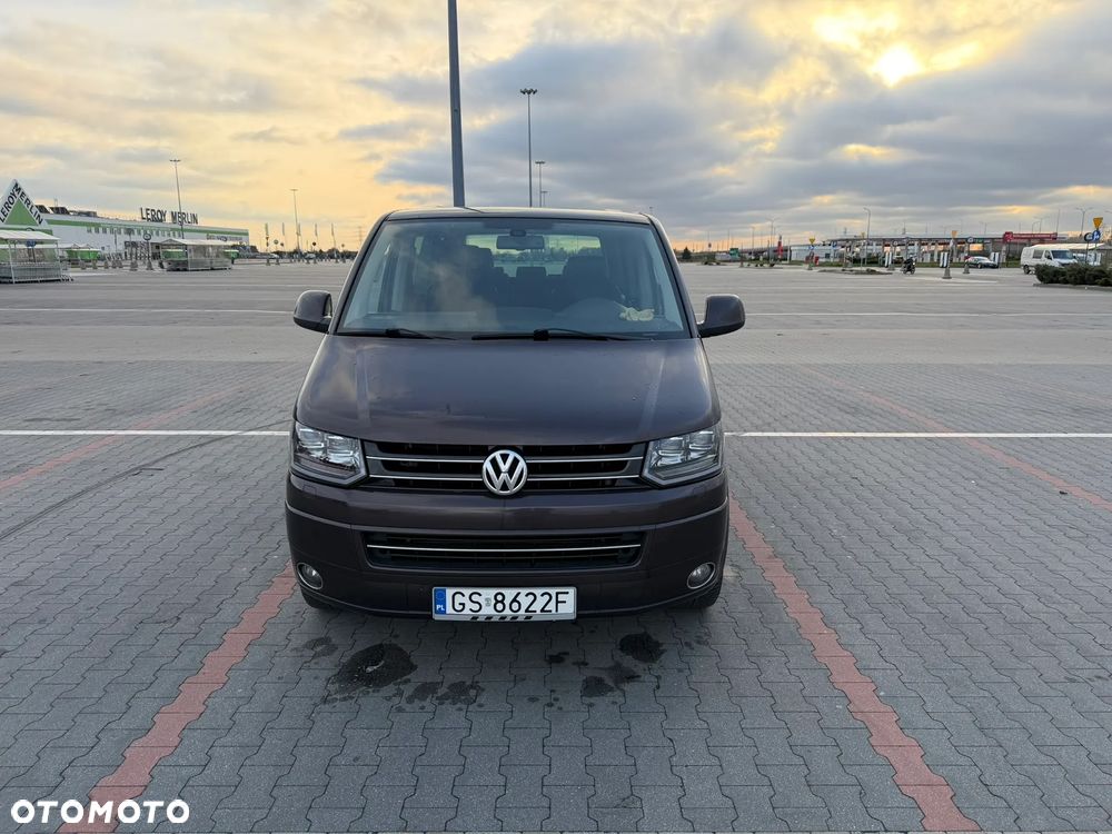Volkswagen Multivan - 1