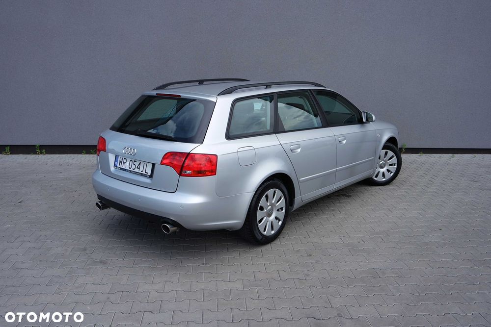 Audi A4 Avant - 4
