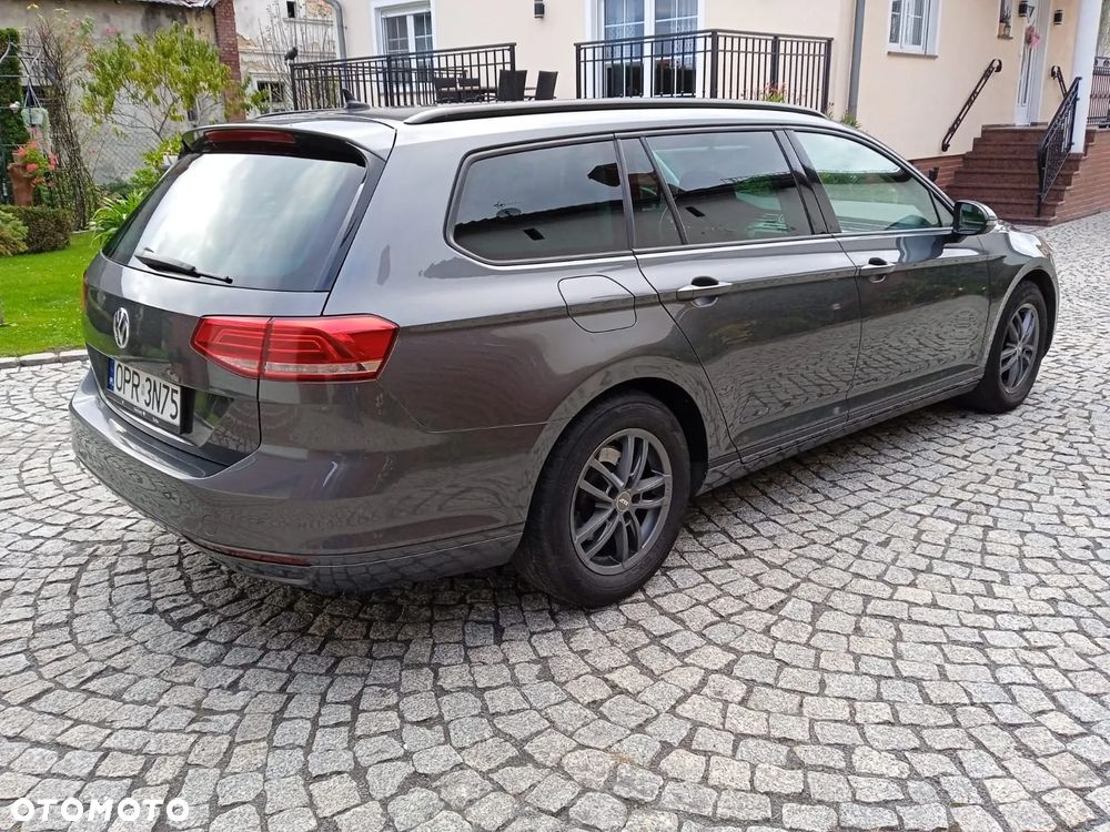 Volkswagen Passat 2.0 TDI BMT Trendline - 3