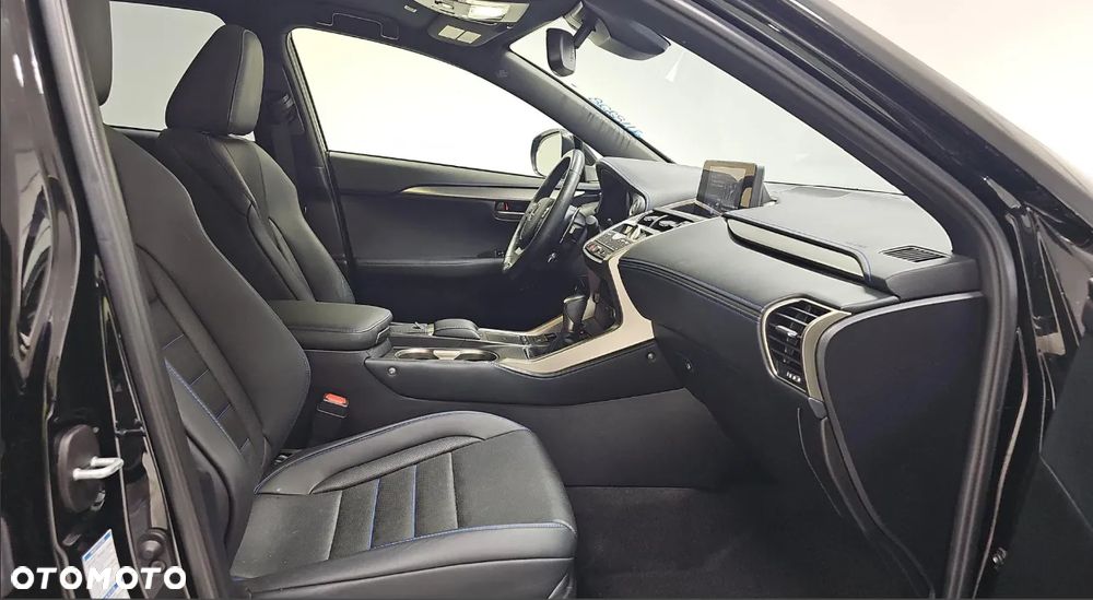 Lexus NX 300h E-FOUR F SPORT - 11