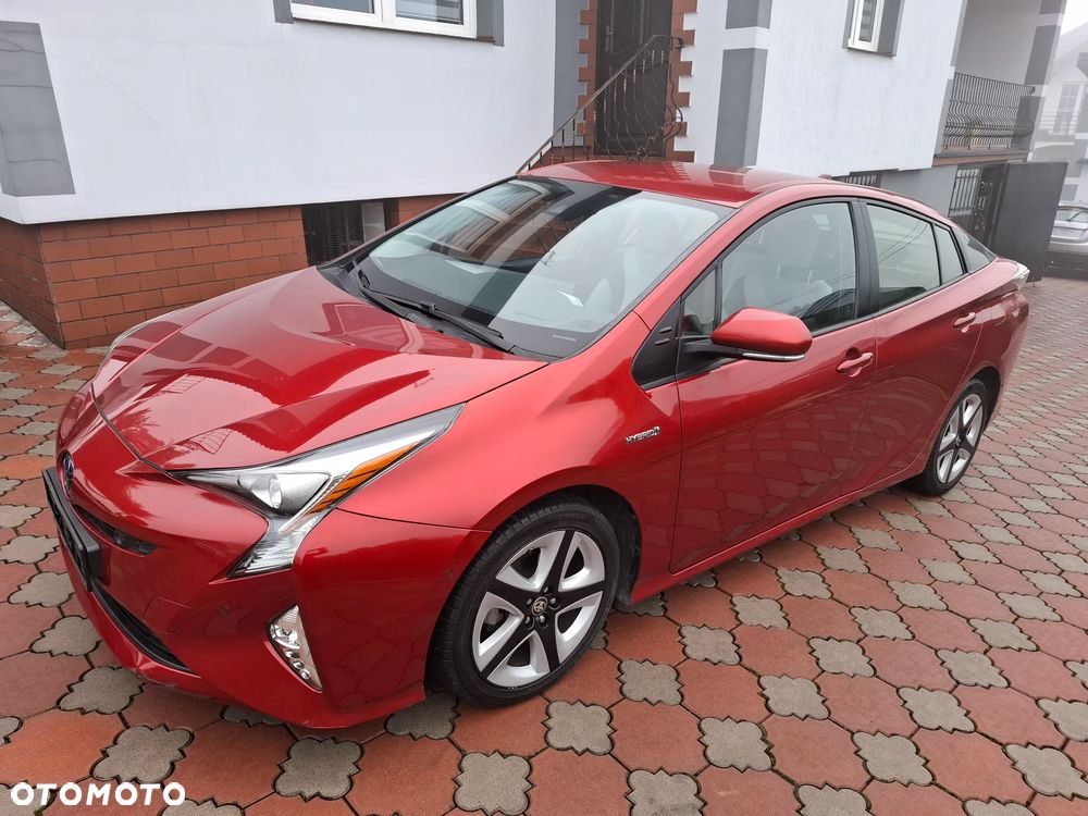 Toyota Prius Hybrid Executive - 2