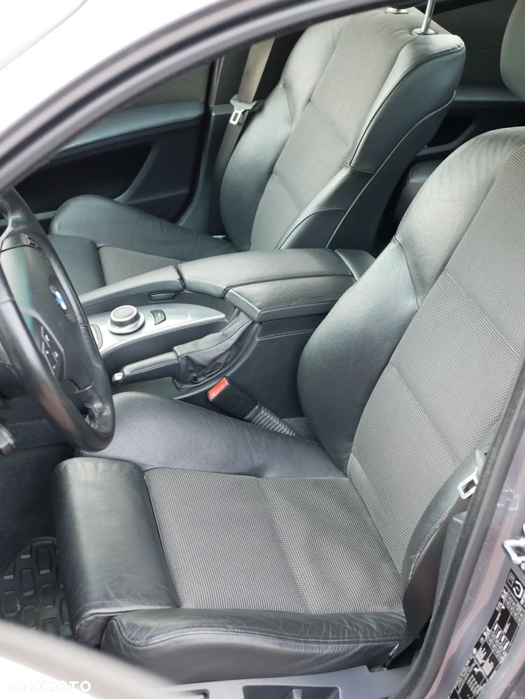 BMW Seria 5 525d - 6