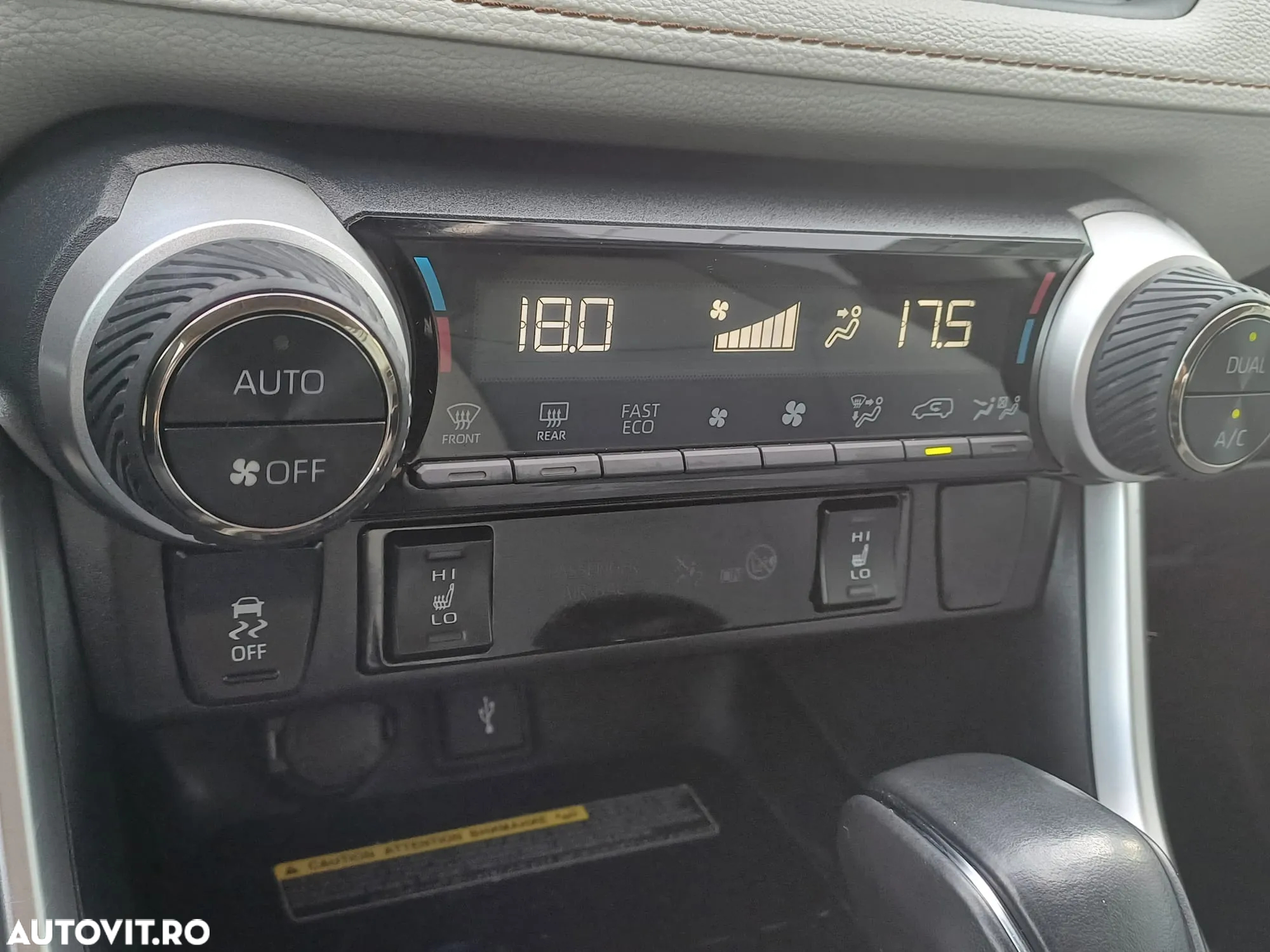 Toyota RAV4 2.5 Hybrid VVT-iE 4x4 Luxury - 20