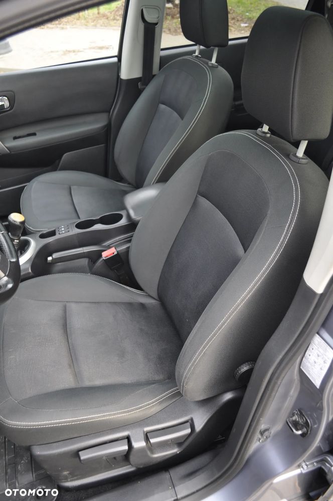 Nissan Qashqai+2 - 11