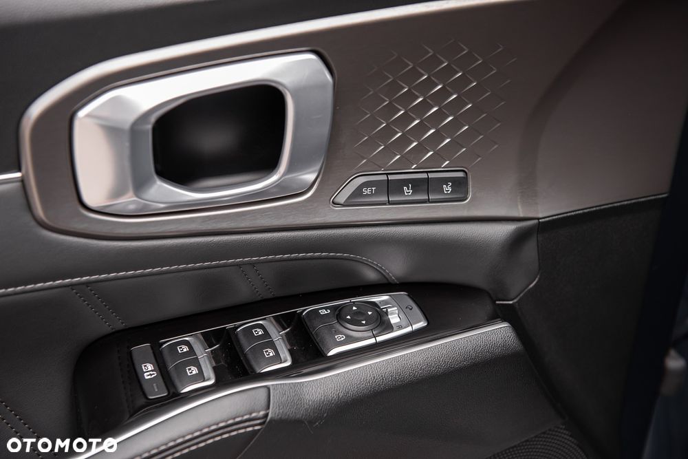 Kia Sorento - 16