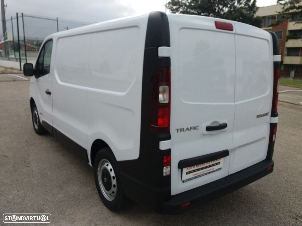 Renault Trafic 1.6 dCI L1 H1 116cv - 3 LUG - AC - IVA DEDUTÍVEL - 12