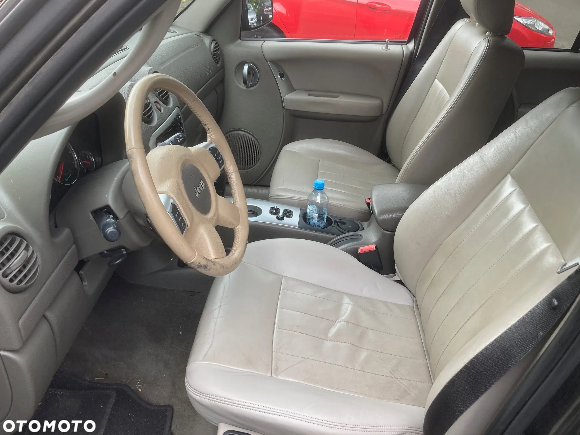 Jeep Cherokee 3.7L Limited - 8