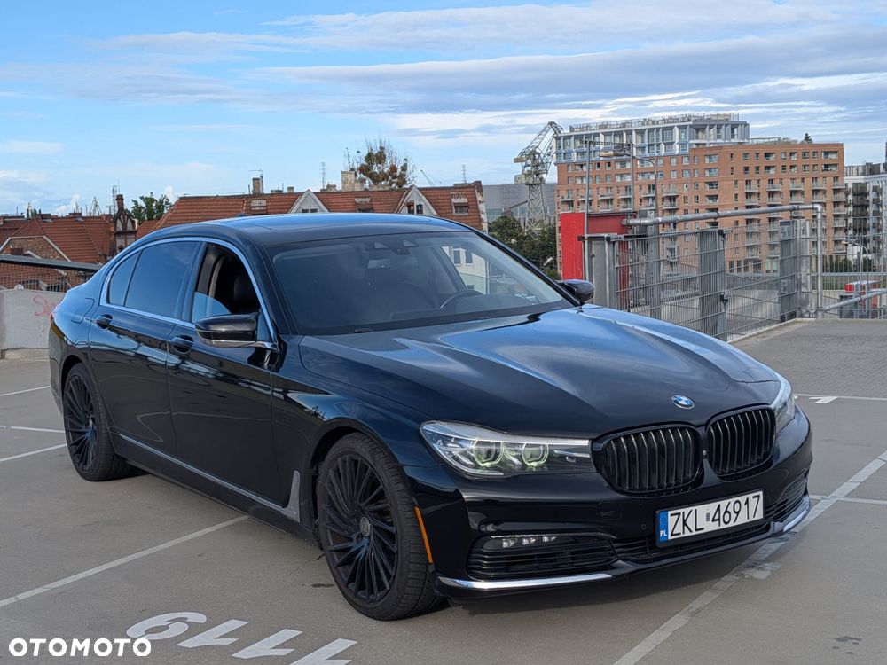 BMW Seria 7 740Li - 7