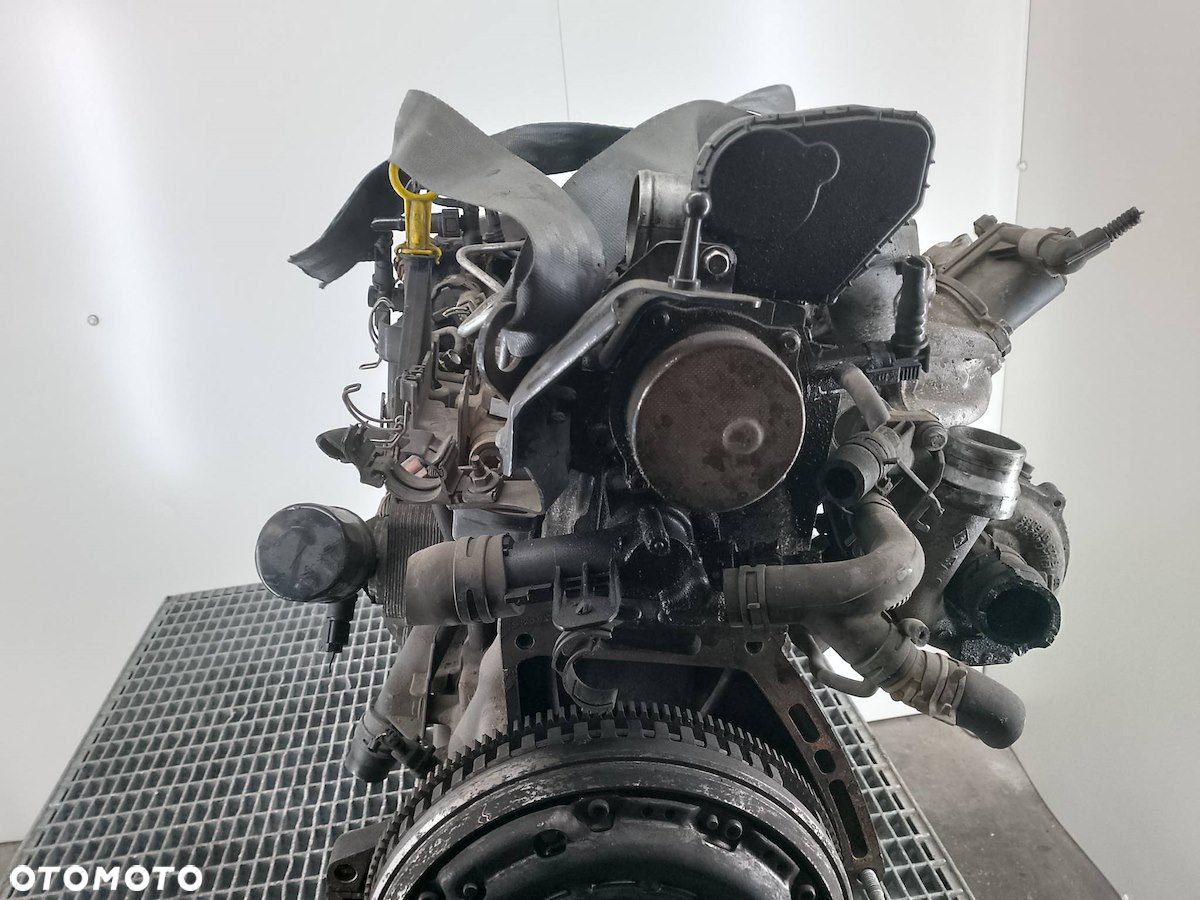 SILNIK RENAULT MEGANE II ( 02-09 ) K9K 1.5 DCI - 4