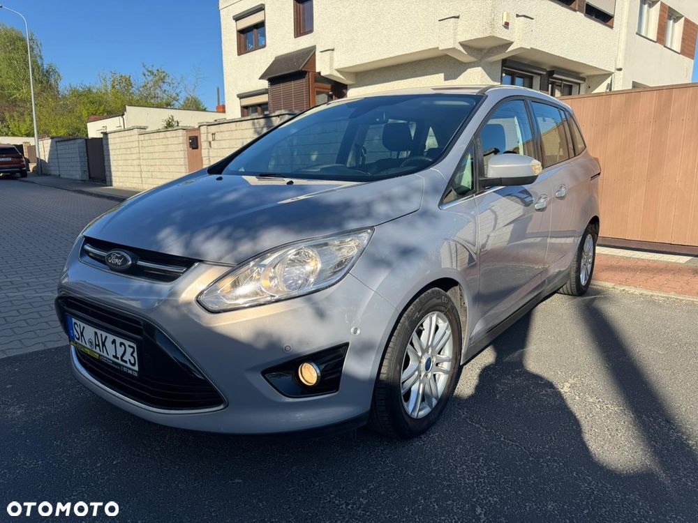 Ford Grand C-MAX - 31