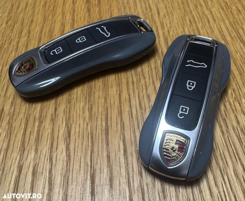 Porsche Cayenne Coupe E-Hybrid - 20