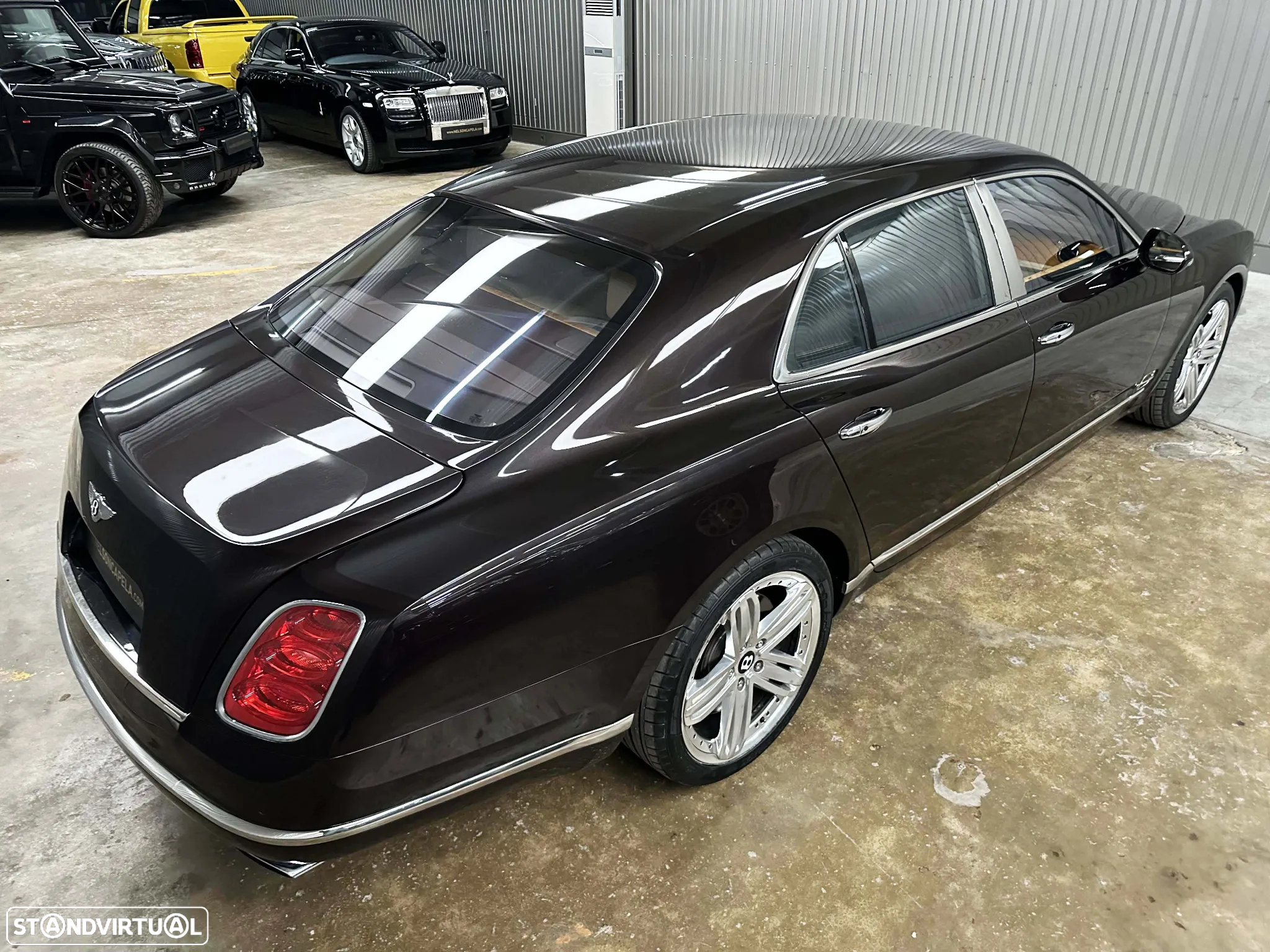 Bentley Mulsanne - 16