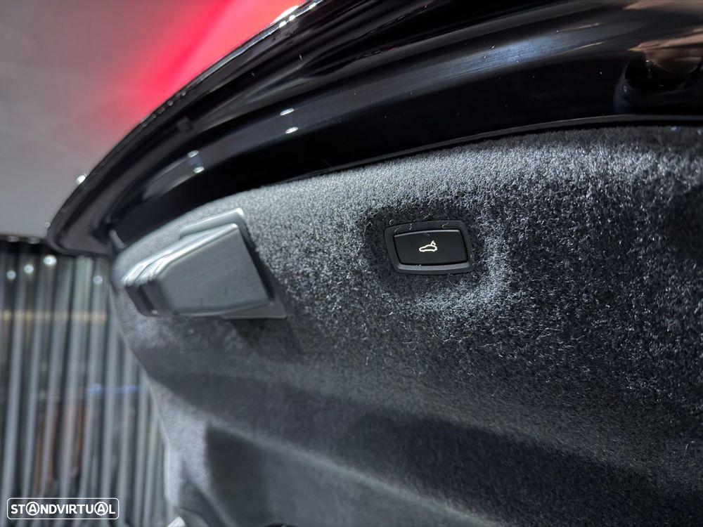 Porsche Taycan Standard - 35