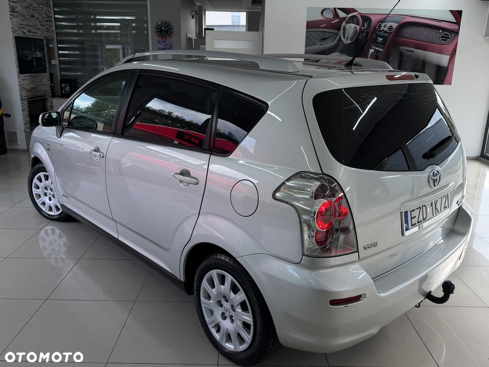 Toyota Corolla Verso 2.0 D-4D Prestige - 39