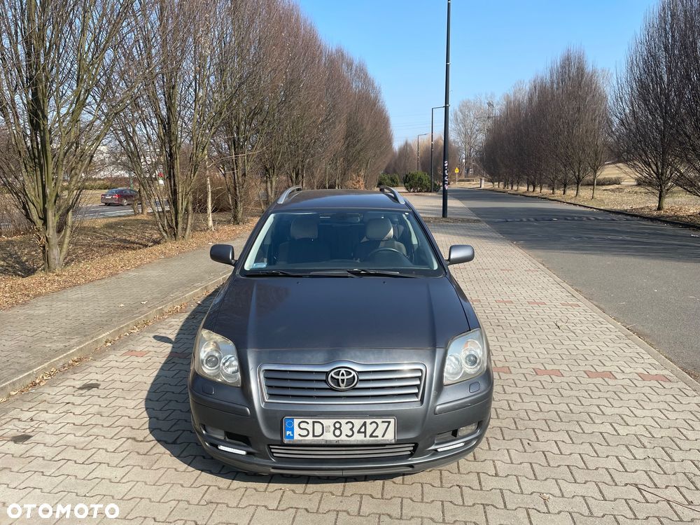 Toyota Avensis 2.2 D-4D Executive - 2