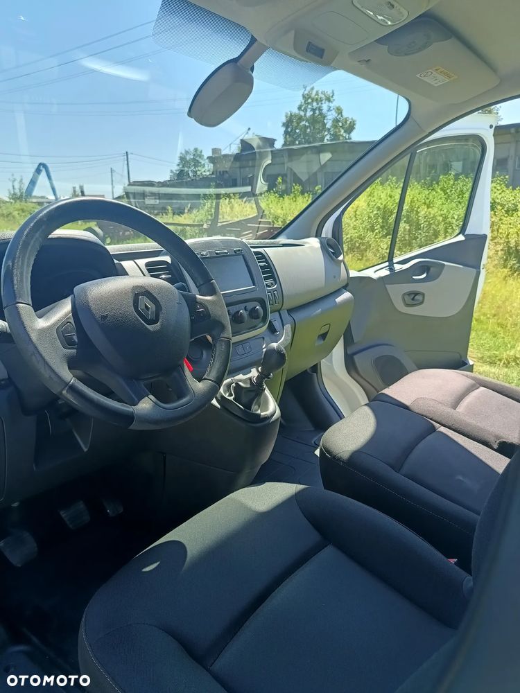 Renault Trafic L1H1 1.6 diesel 145kM, manual, 2019 rok BAGAŻNIK DACHOWY THULE, KAMERA COFANIA, HAK, CZUJNIKI PARKOWANIA, ORGINALNY PRZEBIEG! - 36