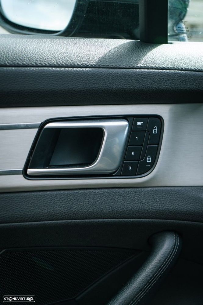 Porsche Panamera 4 E-Hybrid Executive - 12