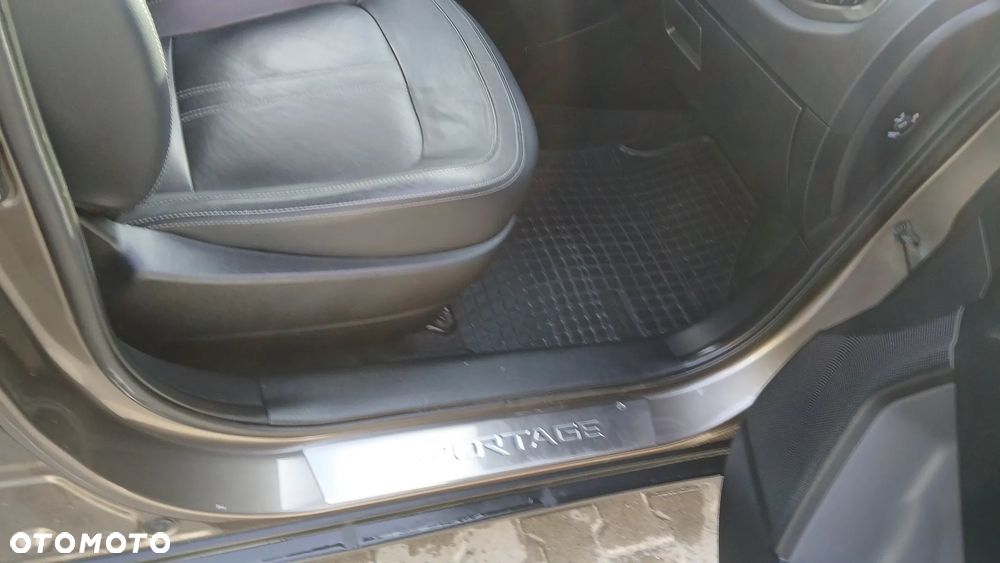 Kia Sportage 1.7 CRDI 2WD Attract - 11
