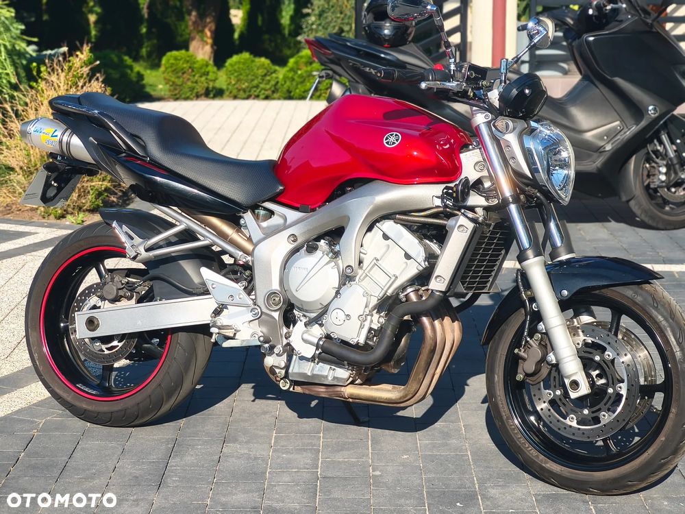 Yamaha FZ - 2