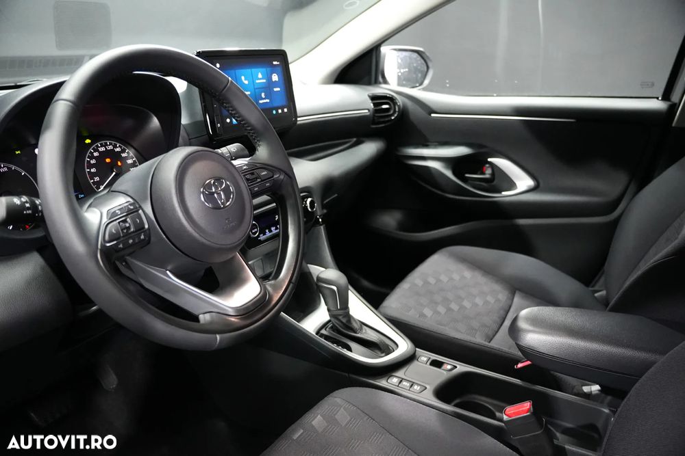 Toyota Yaris - 8