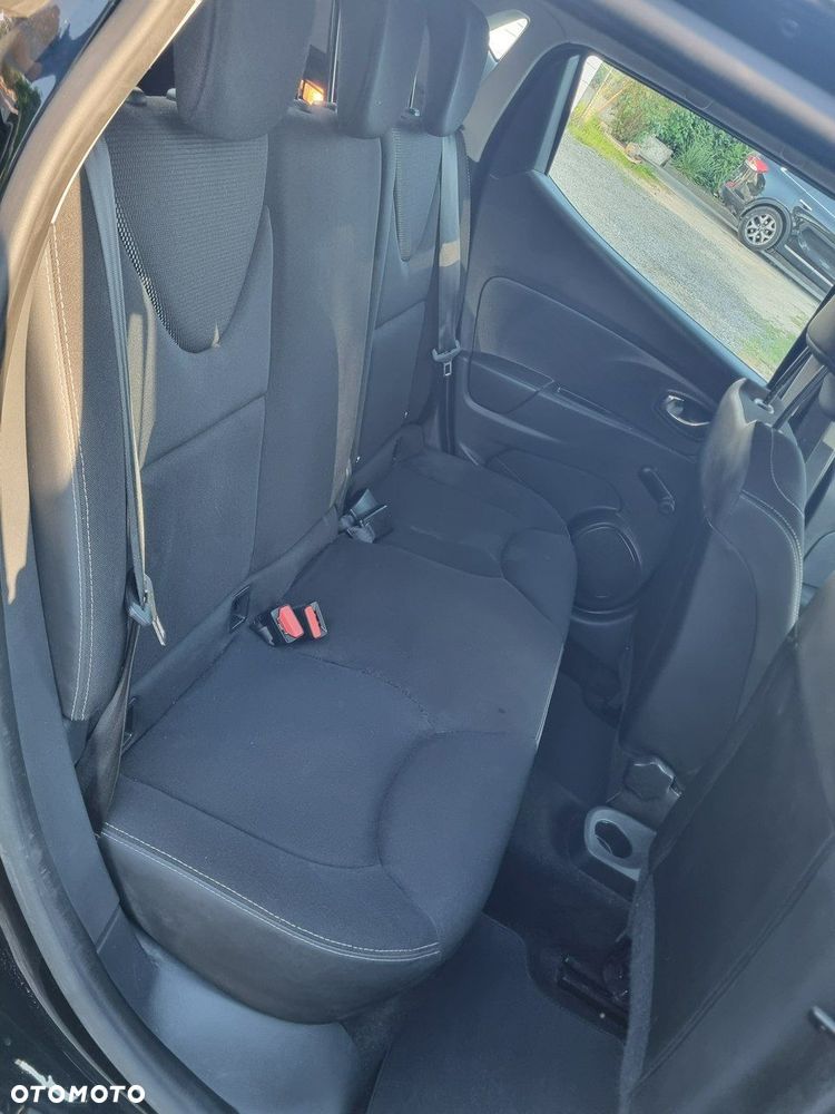 Renault Clio - 16