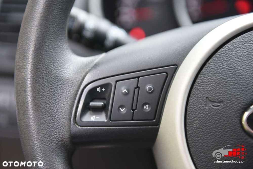 Kia Venga - 28