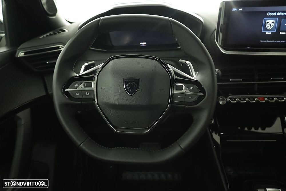 Peugeot 2008 1.2 PureTech Allure EAT8 - 14