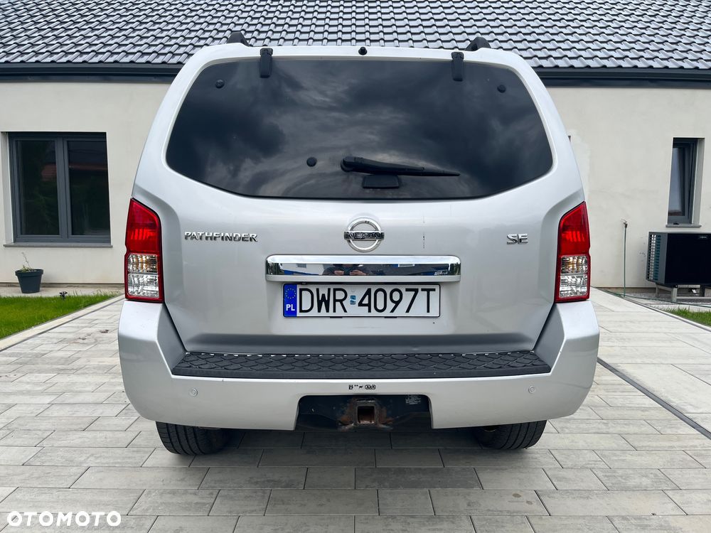 Nissan Pathfinder 4.0 V6 Premium - 7