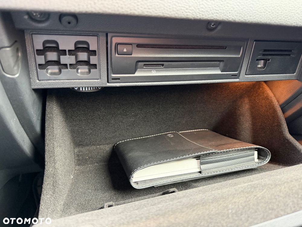 Volkswagen Golf - 18