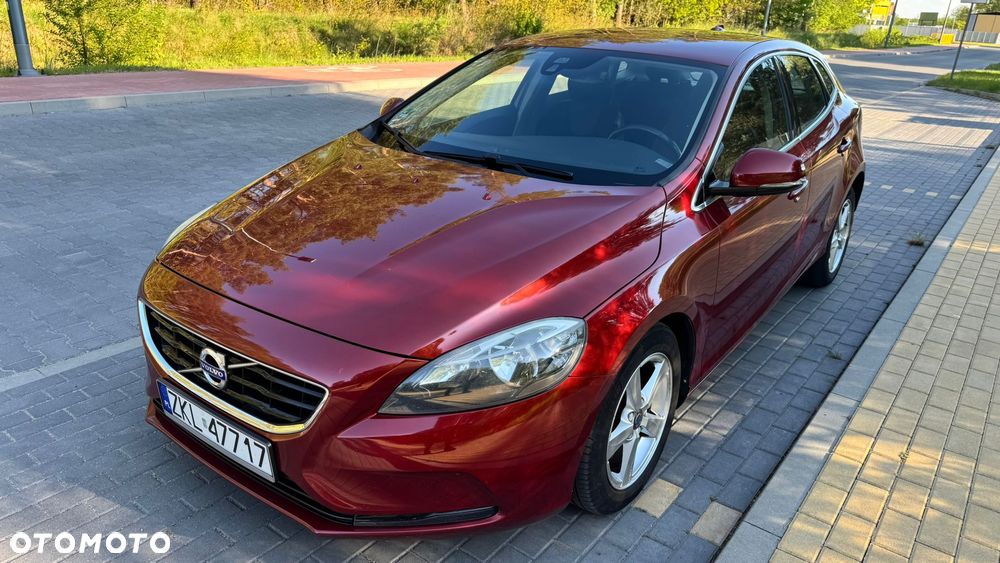 Volvo V40 D2 Momentum - 2