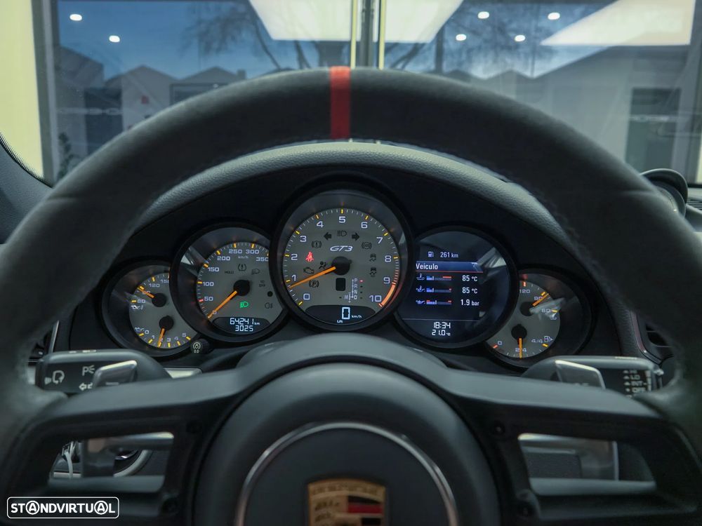 Porsche 911 Série F - 41