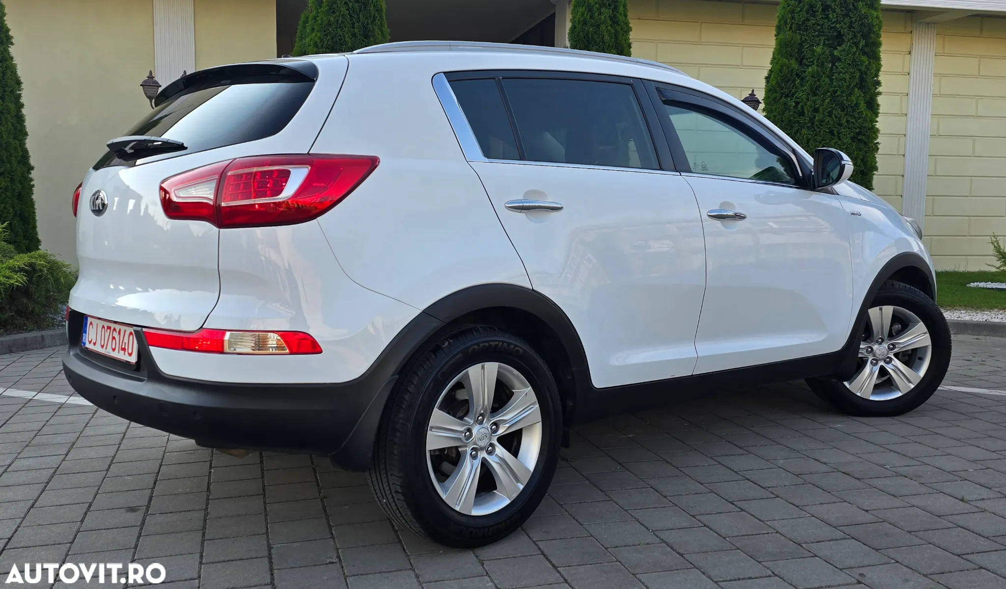 Kia Sportage 2.0 CRDI 4WD Automatik Vision - 3