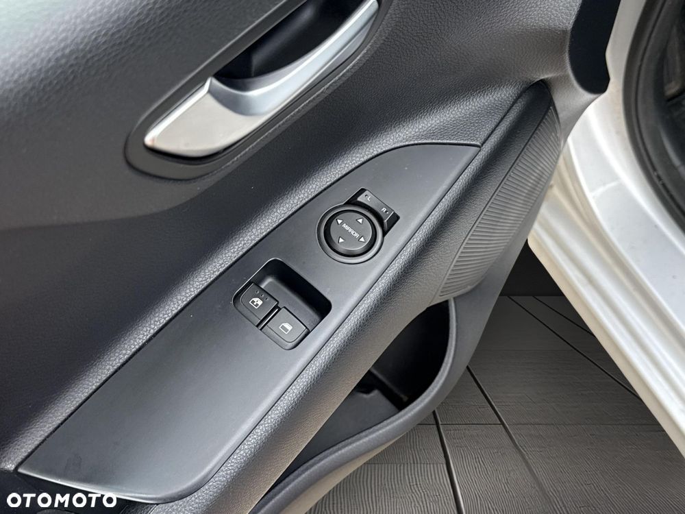Kia Rio 1.4 L - 19