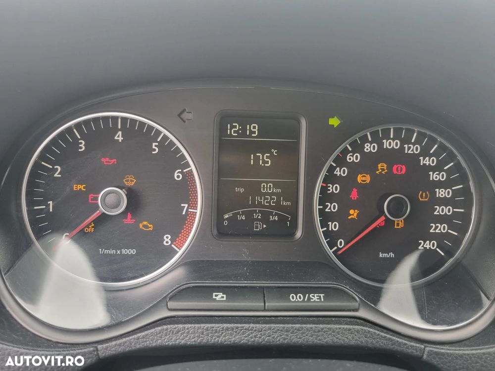 Volkswagen Polo 1.4 Style - 6