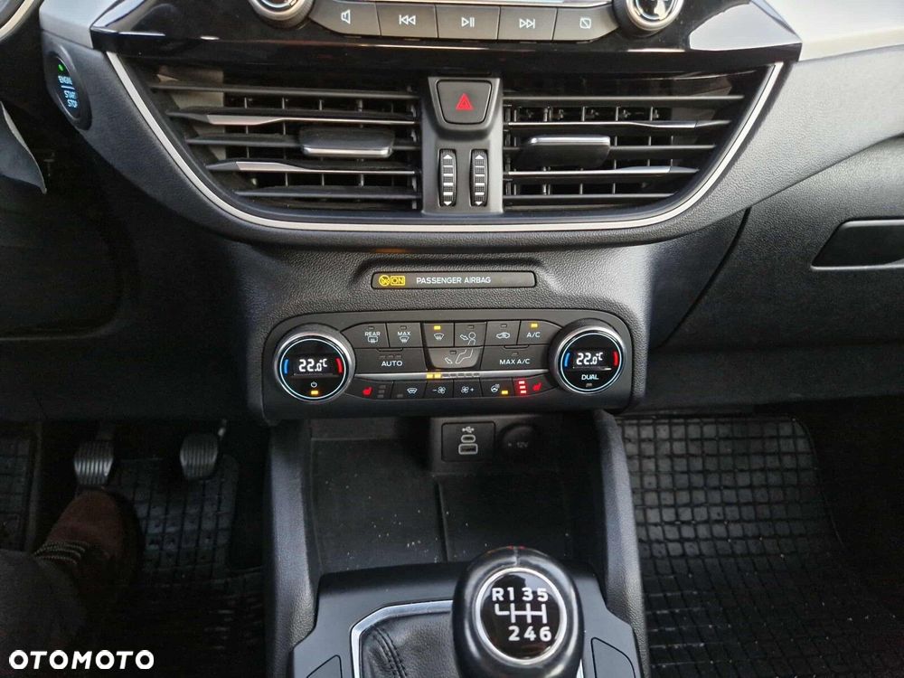 Ford Kuga 1.5 EcoBlue FWD Titanium - 29