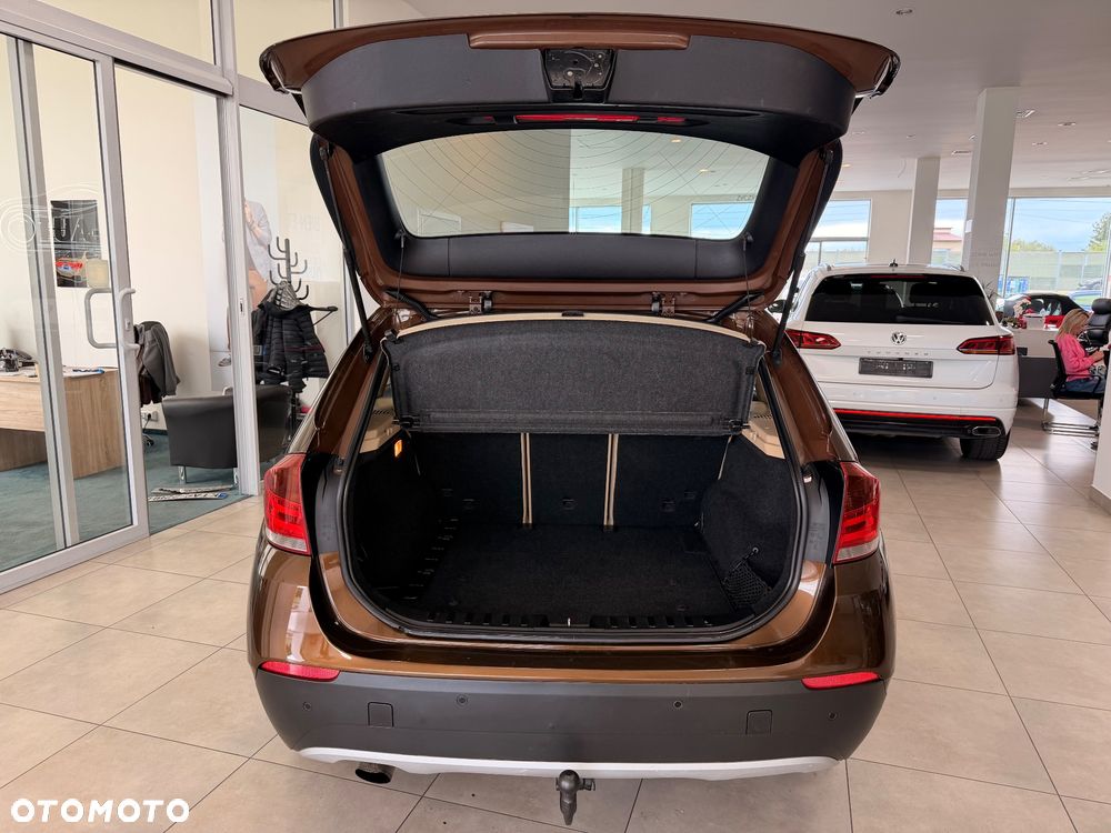BMW X1 xDrive18d Sport Line - 33