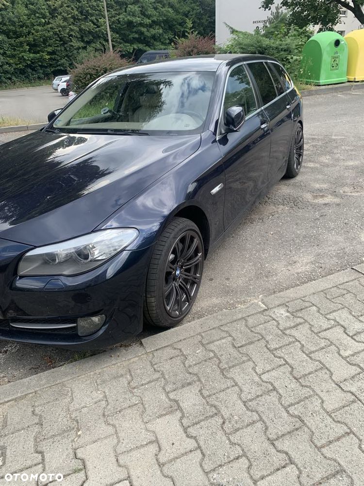 BMW Seria 5 530d xDrive - 9