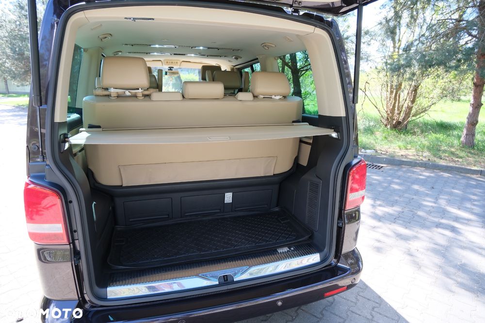 Volkswagen Multivan - 8