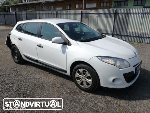 Renault Megane SW de 2010 para peças - 1